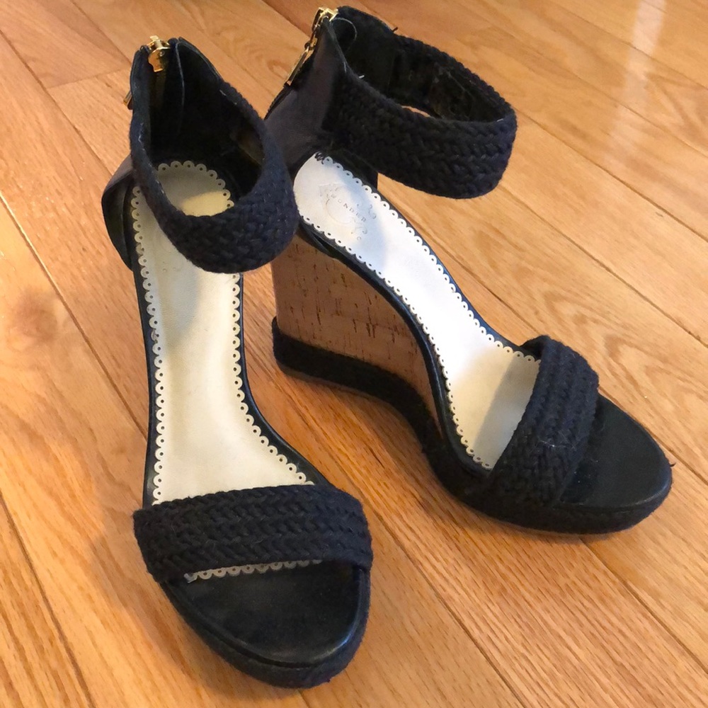 C. Wonder cork rope wedges